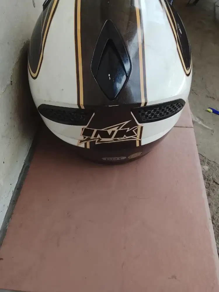 Helm INK standar SNI