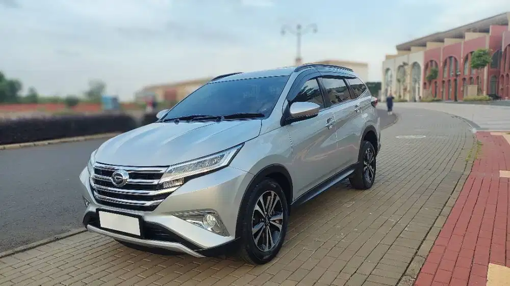 Daihatsu Terios 2018 (Silver Metalic)