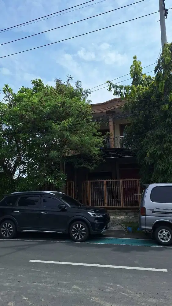 Rumah mewah lokasi strategis di mojokerto GRATIS FURNITURE