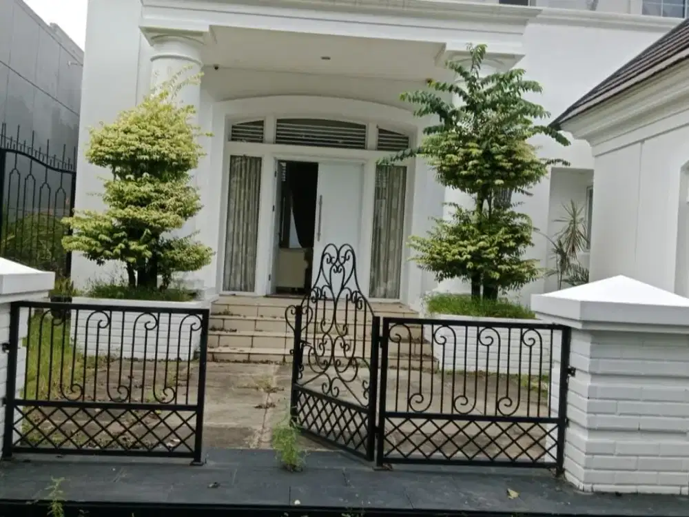 Rumah Bagus Di De Park BSD Tangerang 2 Lantai Full Furnished