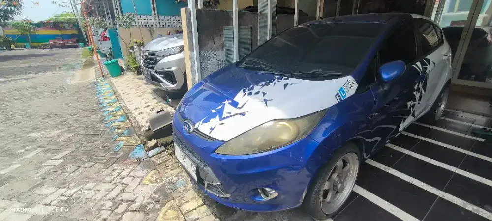 Ford fiesta Trand 1.4 At