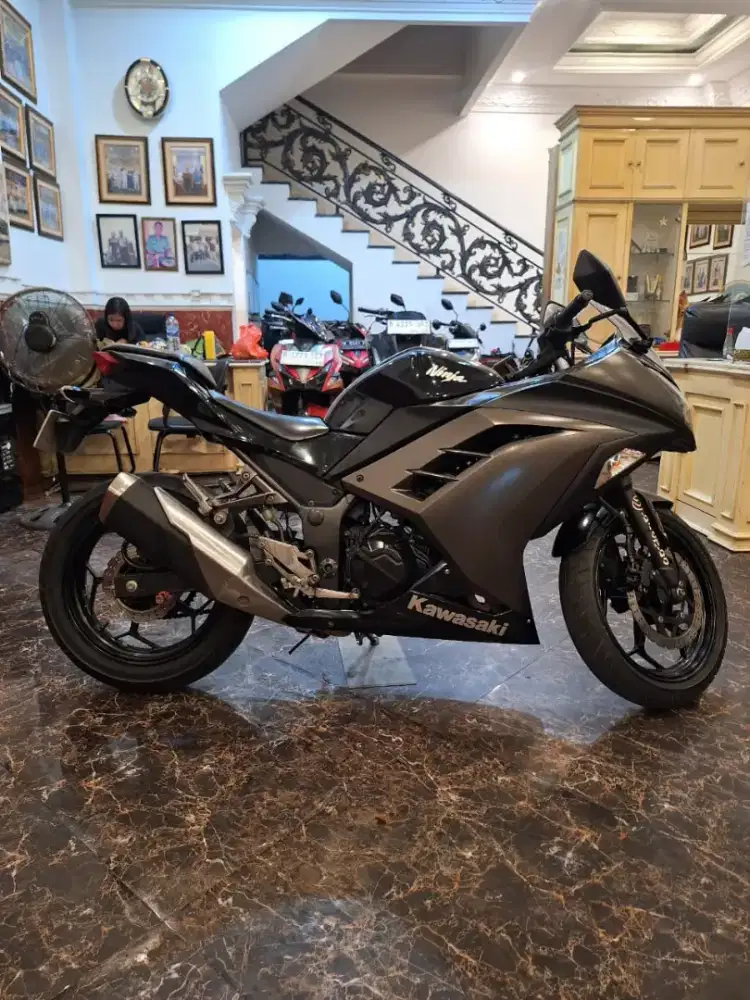 HUB CE KOM NINJA 250 FI 2015 MOTOR GRES KAYA BARU KM LOW PAJAK HIDUP