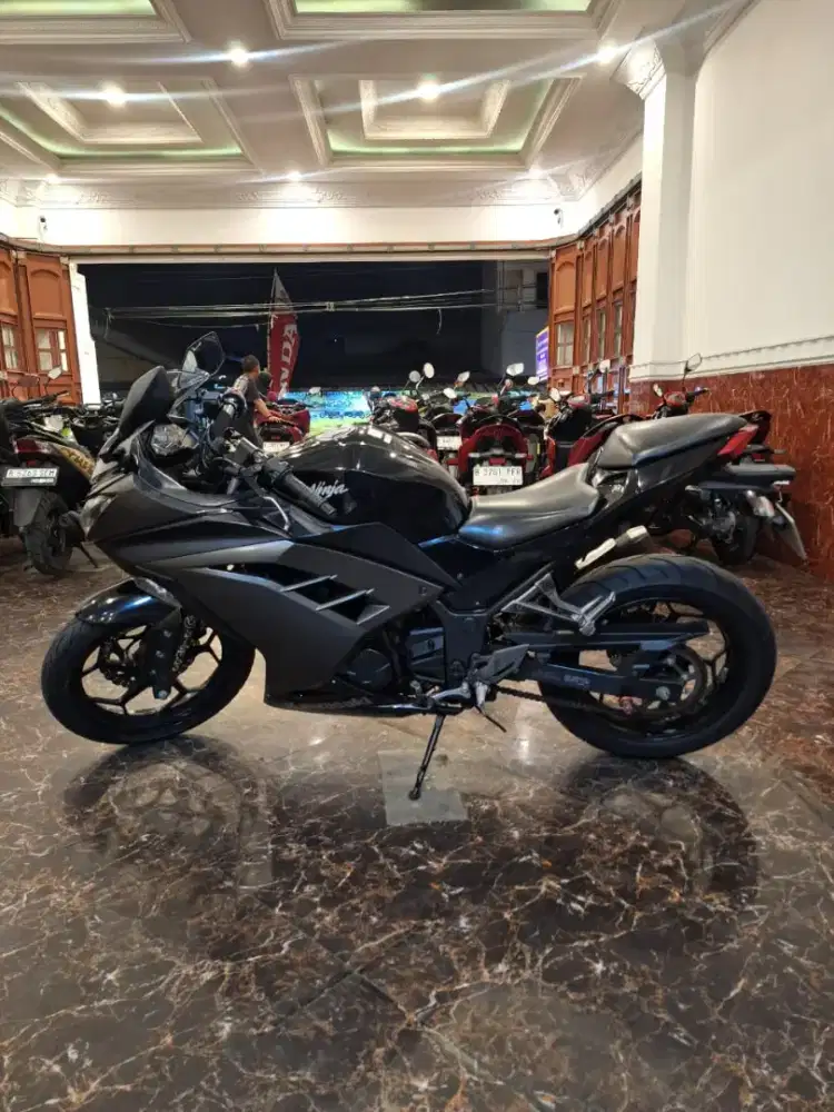 HUB CE KOM NINJA 250 FI 2015 MOTOR GRES KAYA BARU KM LOW PAJAK HIDUP
