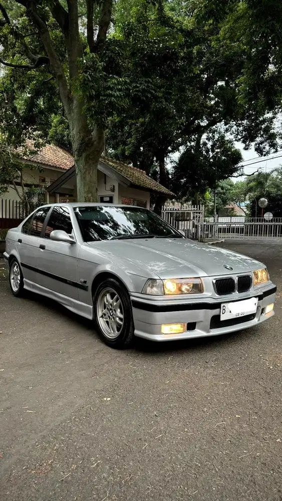 BMW E36 323i Manual Tahun 1996 Rawatan