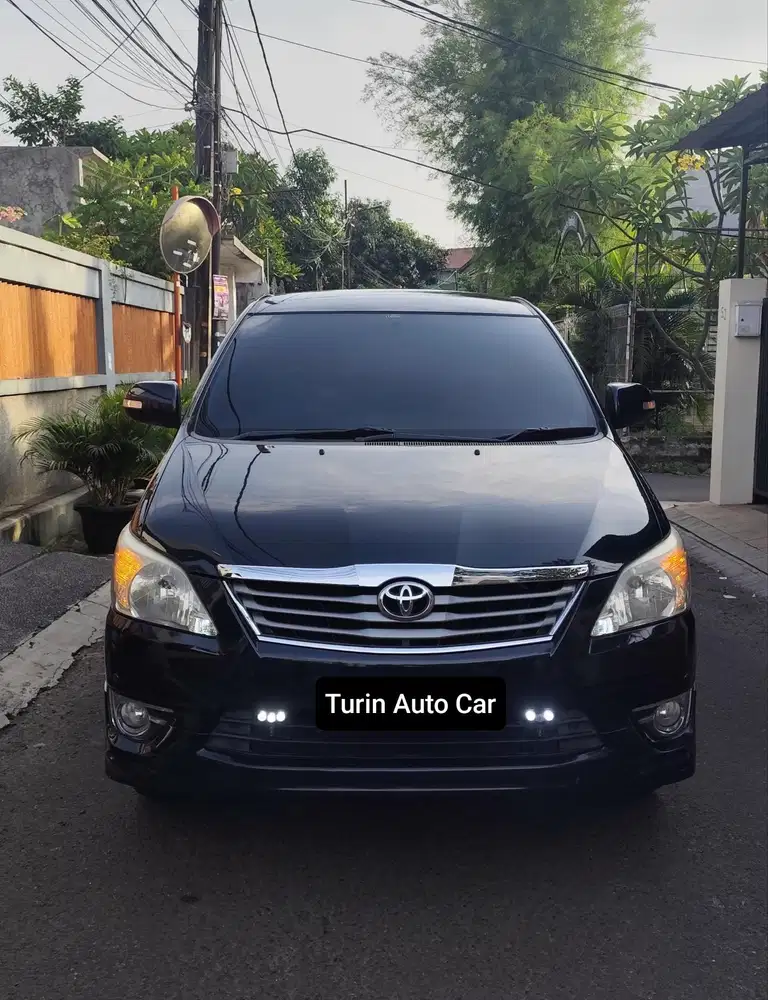 Toyota Kijang Innova 2013 Bensin