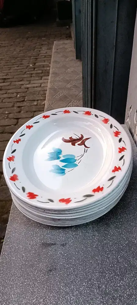 Nampan enamel vintage