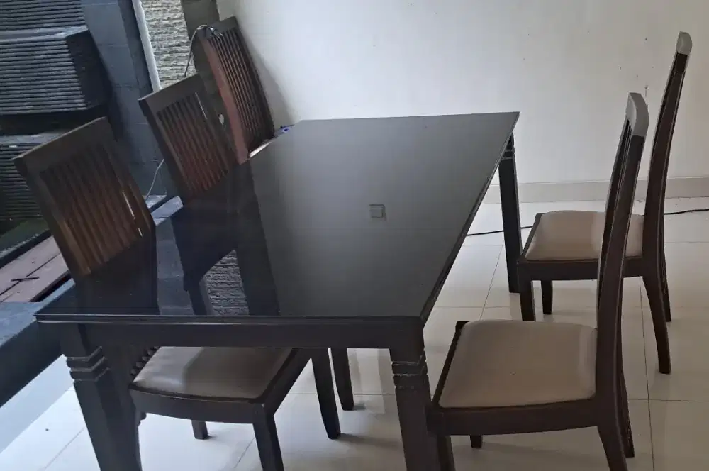 Meja makan kayu 6 kursi 150 x80