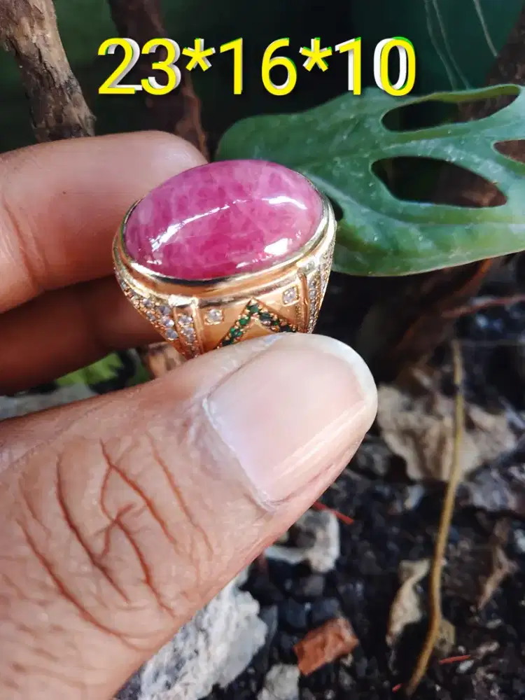 Batu permata Ruby