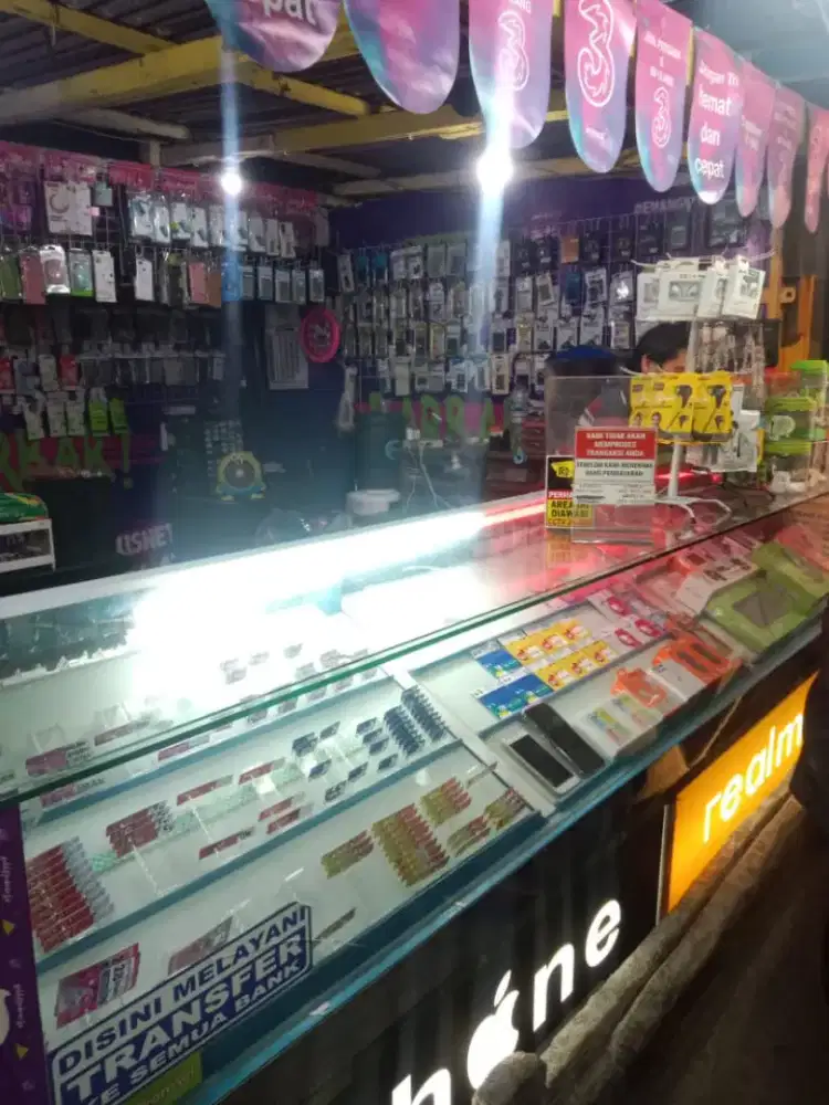 Lowongan pekerjaan karyawati konter