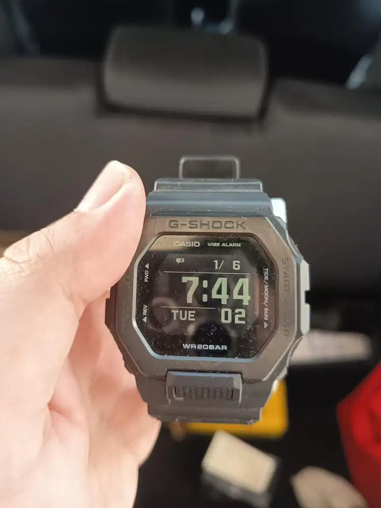 Jam tangan Casio GBX 100
