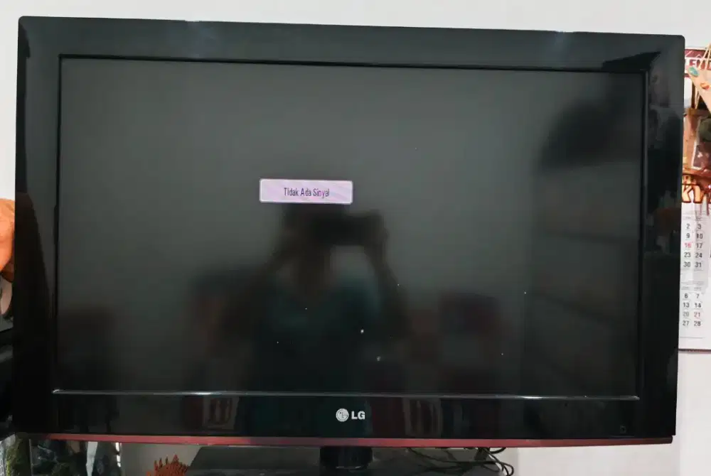Dijual TV LCD 32 inci, merk LG
