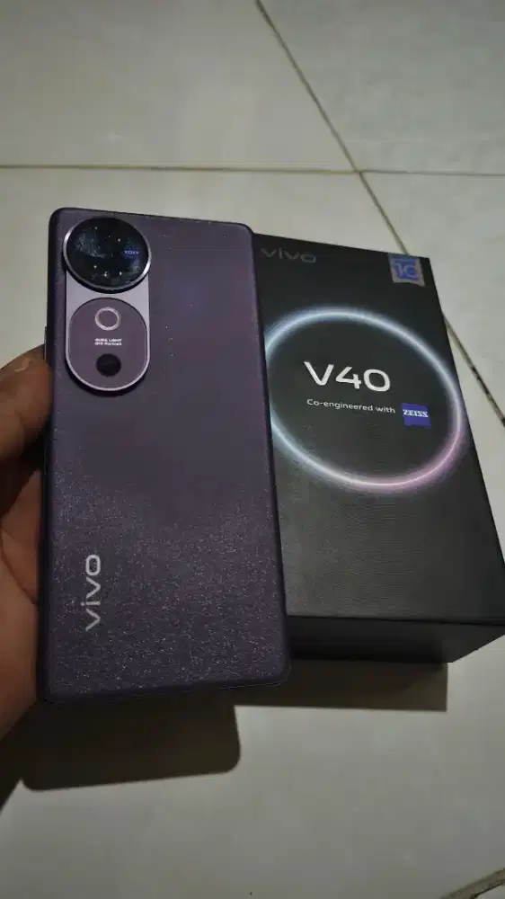 vivo v40 5G ram 12/12GB internal 256GB