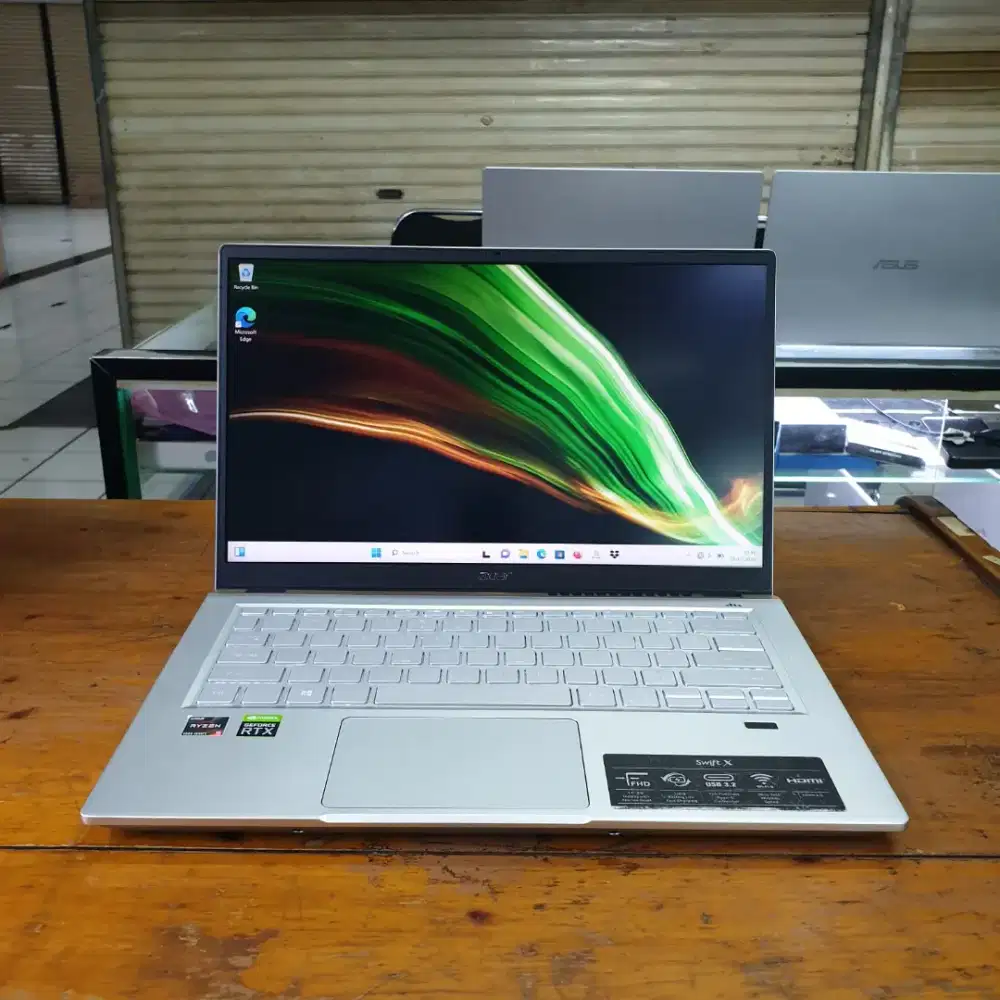 Acer Swift SFX14 AMD Ryzen 5-5600U Ram 16GB SSD 512GB RTX 3050 14 FHD