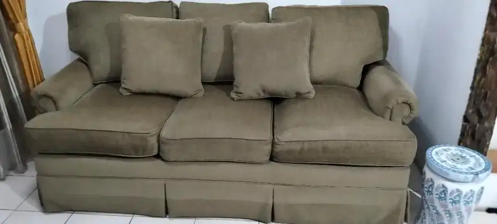 Sofa Drexell ex kedutaan Amerika