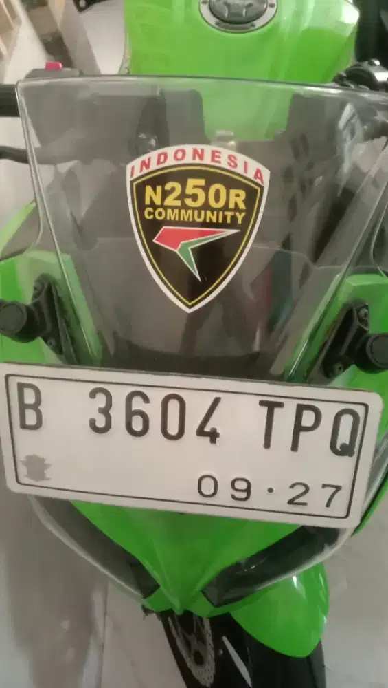 dijual motor Kawasaki ninja 250R tahun 2012