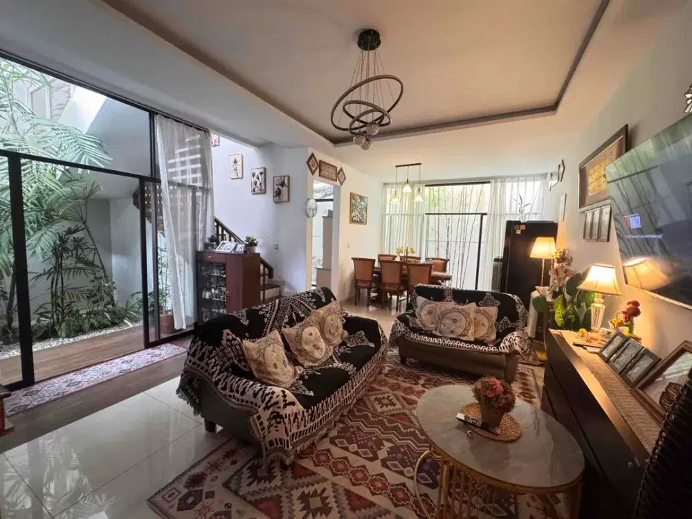 Dijual Siap langsung huni rumah 2lantai