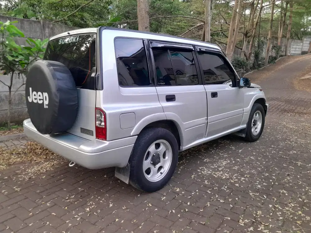 Suzuki Escudo 2001 Bensin