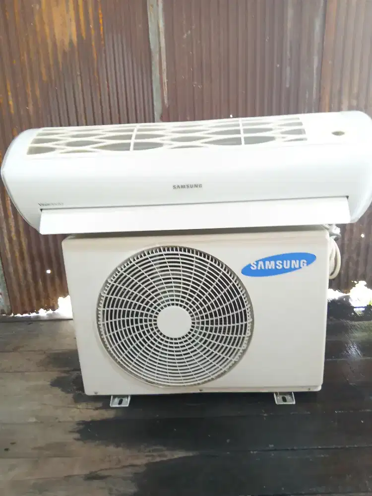 DIJUAL AC BEKAS 1/2 PK GRATIS PASANG