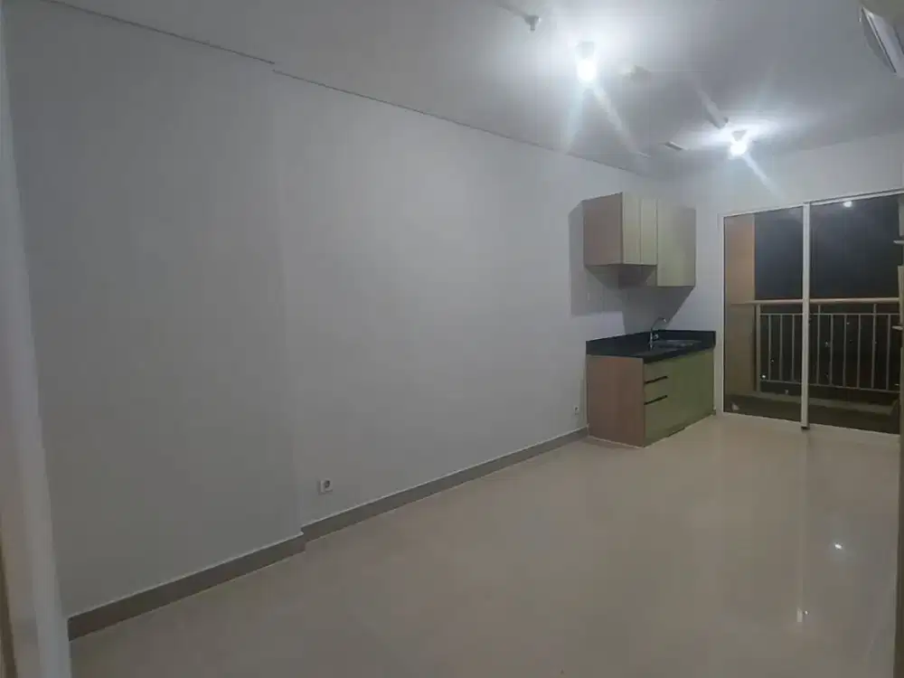 2BR Unfurnished Apartemen Madison Park - Mall Central Park
