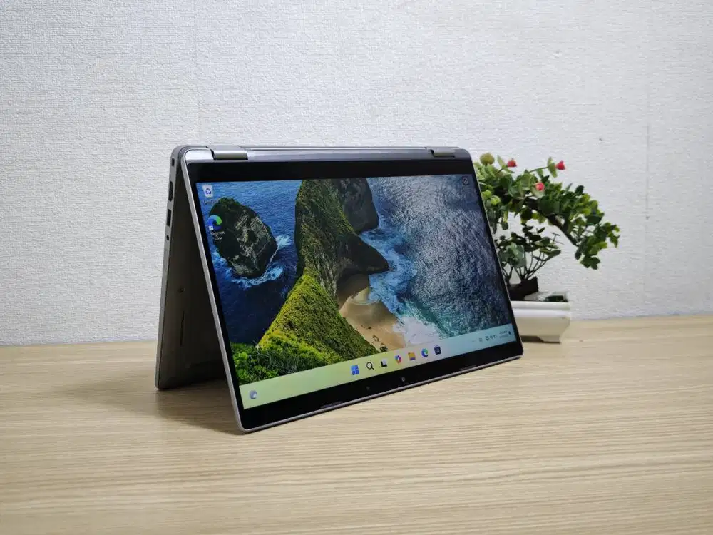 Laptop Touchscreen 360° 2 in 1 Spesifikasi Mantap Dell Latitude 5320
