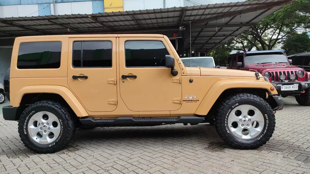 Jeep Wrangler Sahara 3.6 2014 Bensin
