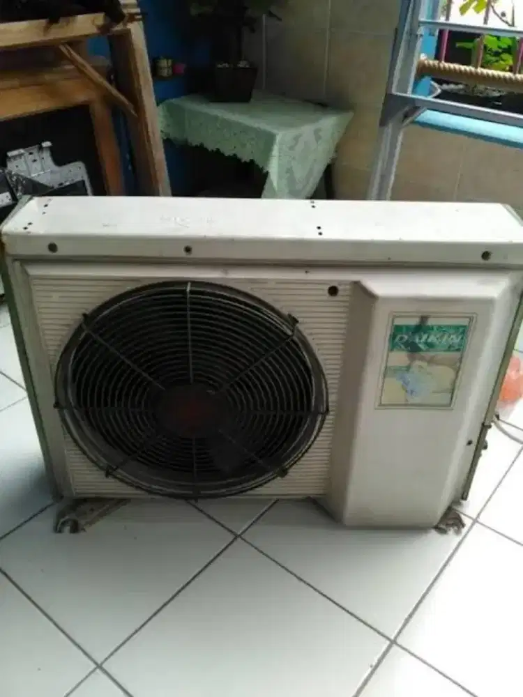 Menukari AC bekas