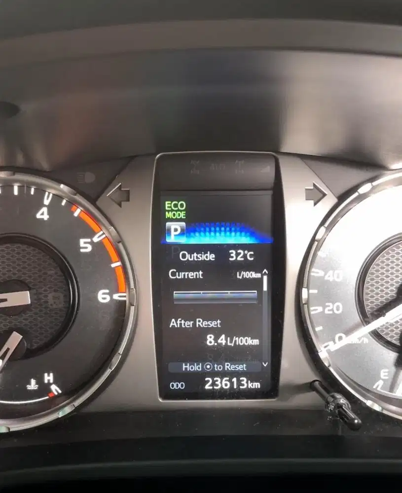 Hilux V Antik Low km