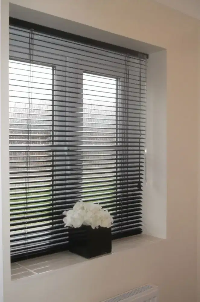 roller blid penutup jendela alumunium