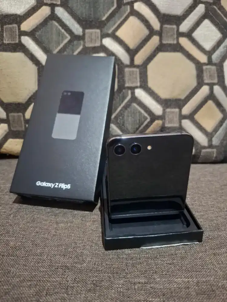Samsung Z Flip 5 8/512 SEIN