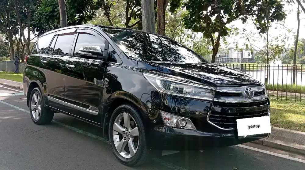 Toyota Innova Reborn 2.0 Q bensin AT 2016 hitam
