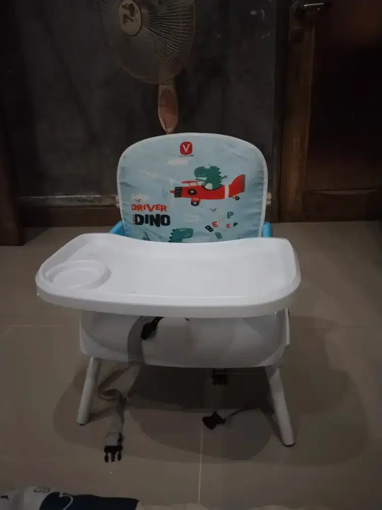 Dijual meja makan anak