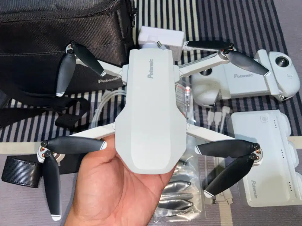 Drone Potensic Atom 4K Combo