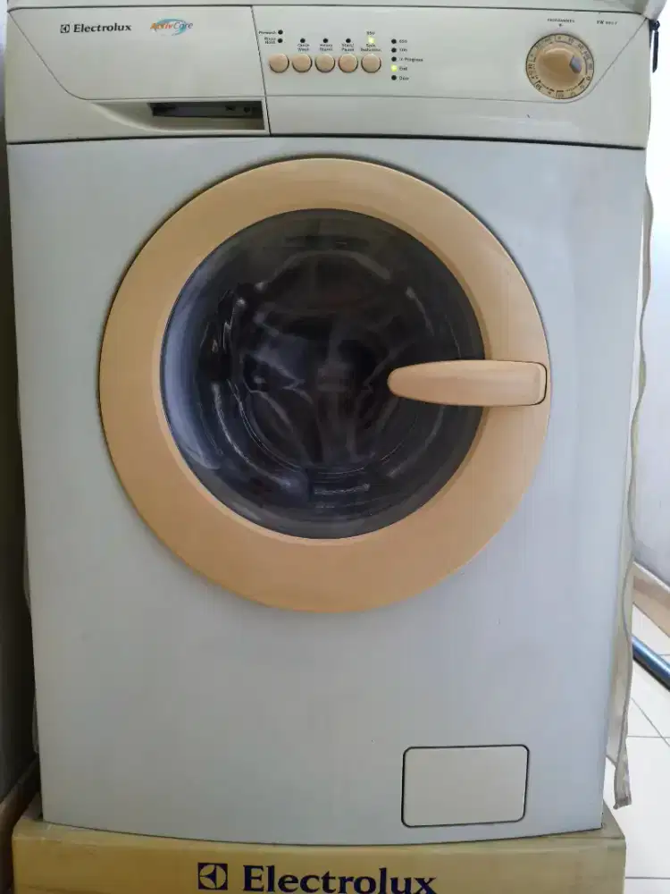 Mesin Cuci Electrolux Active Care EW 880F