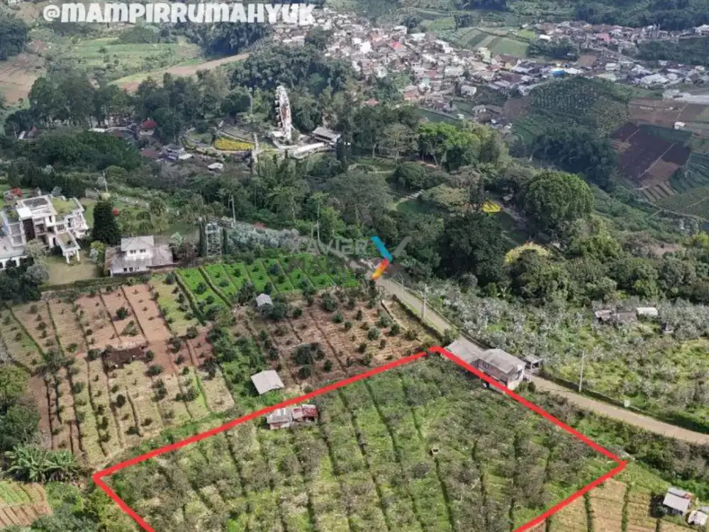 Tanah view pegunungan di selecta Bumiaji Batu