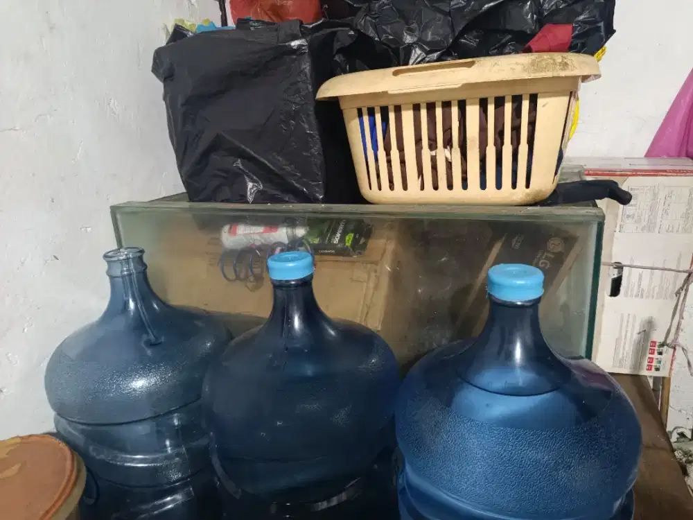 Aquarium besar second