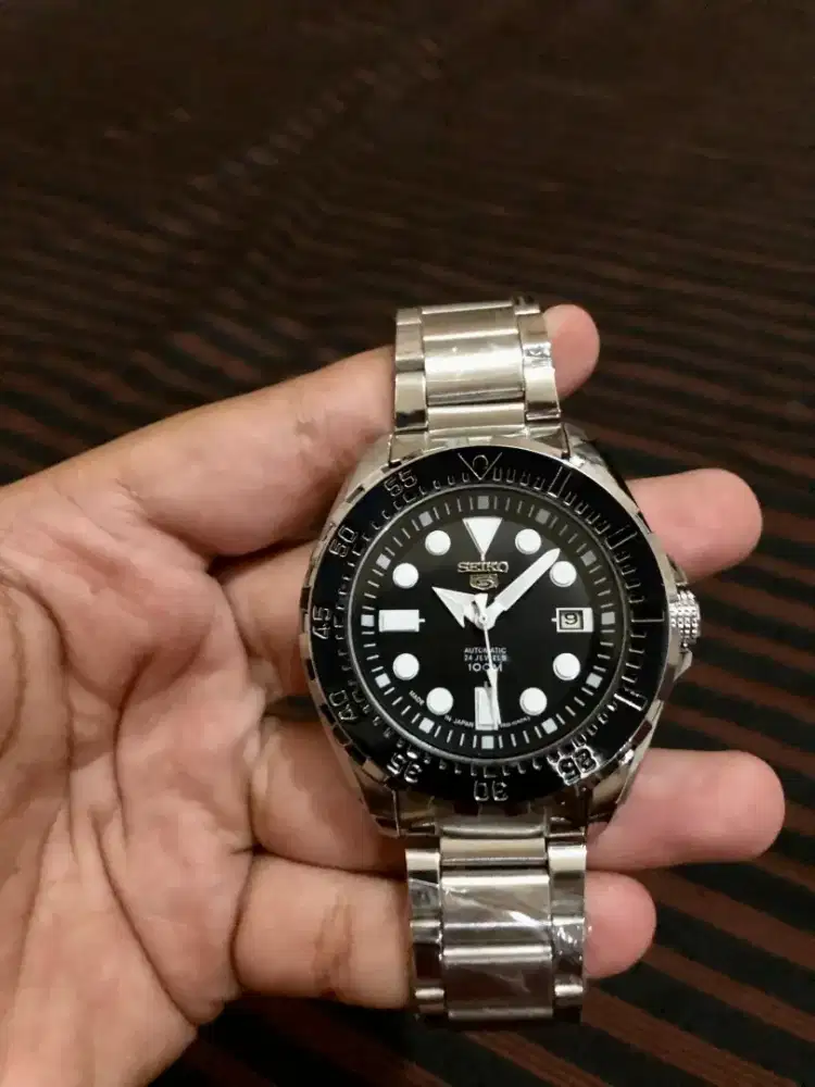 Seiko 5 Automatic Diver Style – Mesin 7009A