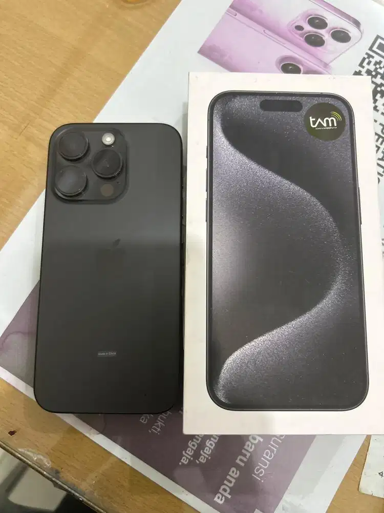LIKE NEW IPHONE 15 pro 128gb BLACK GARANSI RESMI BH89%