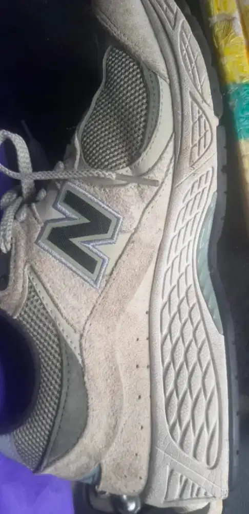 Sepatu New Balance 
M2002RFT