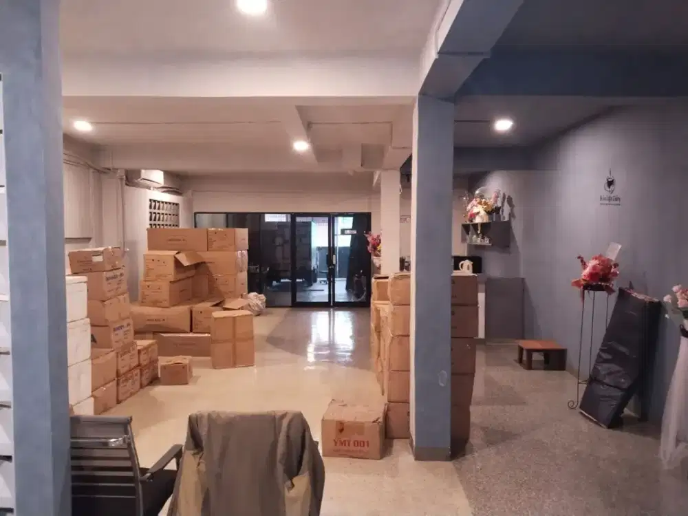 Ruko gandeng 2 Roa Malaka Kota tua, cocok utk gudang dan kantor,murah