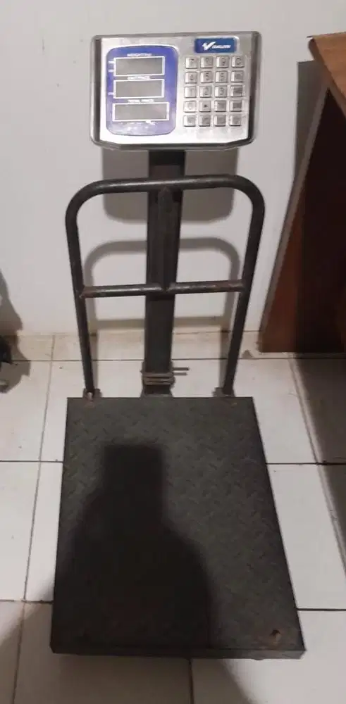 Dijual kondisi ok timbangan digital Merk Kiloweigh 150