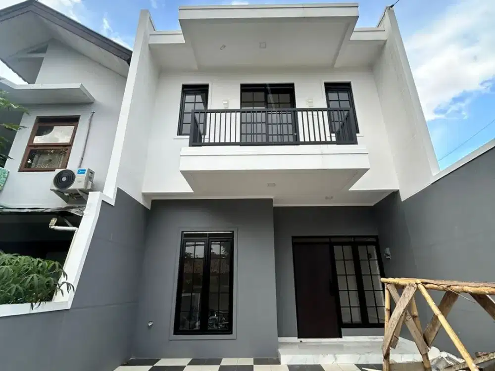 DIJUAL RUMAH BARU/GRESS DI TURANGGA SAYAP JL MARTANEGARA KOTA BANDUNG