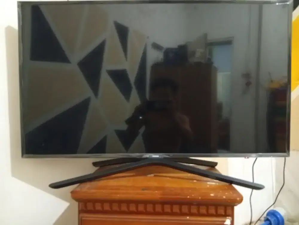 Dijual cepat samsung smart TV 38 inc