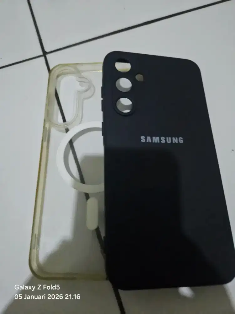 Case samsung fold 5,massih bagus..cod bjb