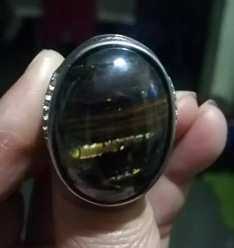 Batu Akik Badar Besi Garis Emas