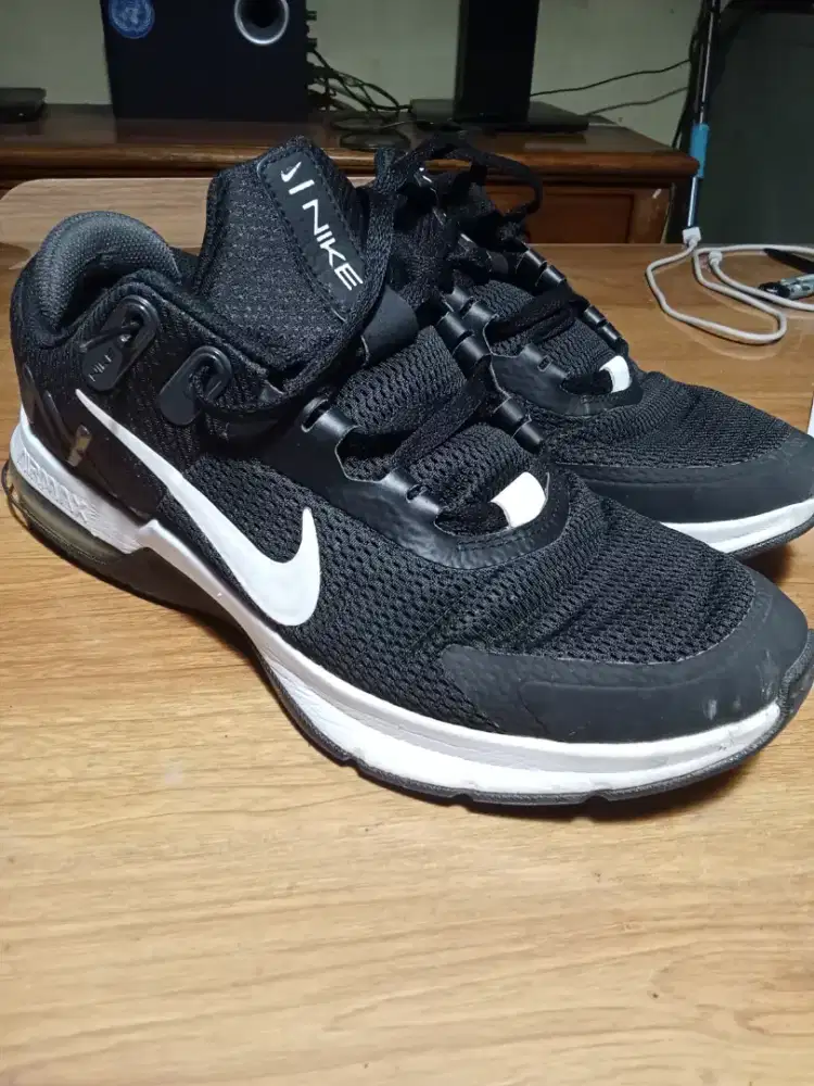 PRELOVED Nike Air Max Alpha Trainer 4, Size 11/44, COD Cibubur Dsk