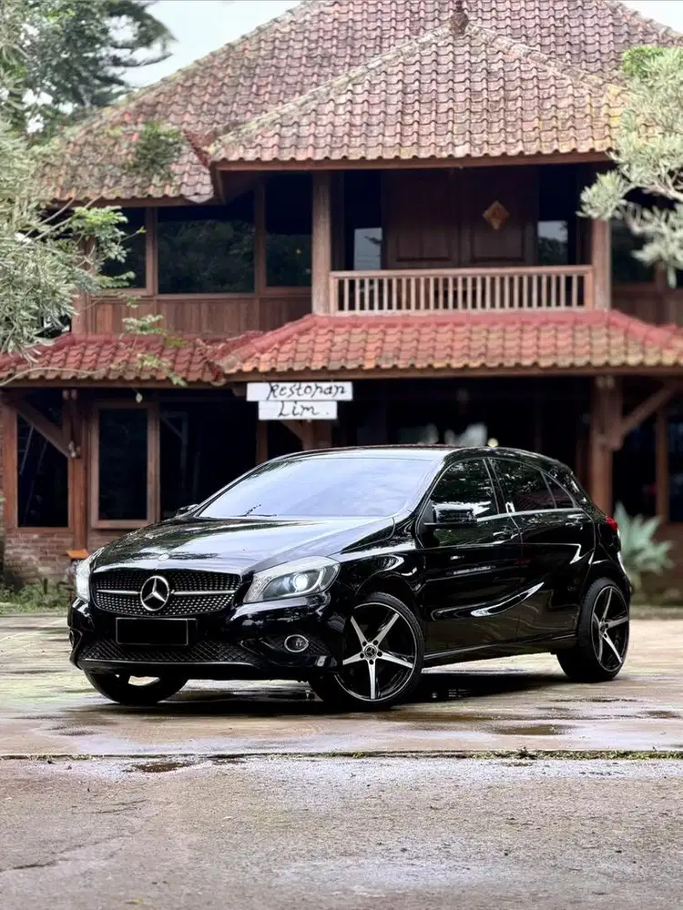 Mercedes Benz A200 W176 Urban 1.6L Turbo Tahun NIK 2012