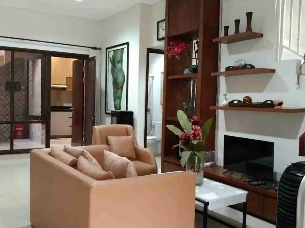 Dijual Rumah SIAP HUNI - FULL FURNISHED CANTIK di MOZIA - BSD City