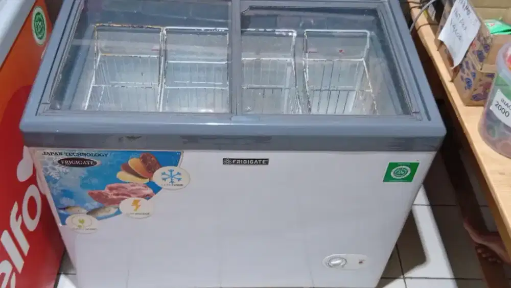 Jual freezer bekas merk Frigigate kapasitas 200lt.