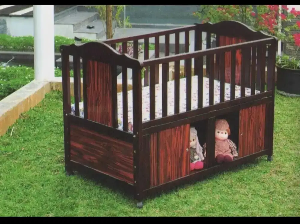 Tempat tidur Bayi bagus tipe Hana Hakari