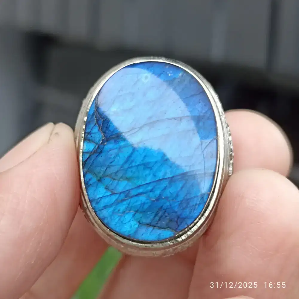 Labradorite biru size medium